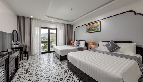 Deluxe Shared Dormitory, Balcony