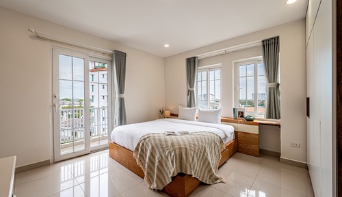 Luxury Apartment, City View