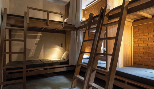 DORMITORY ROOM (8 PAX)