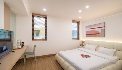 Superior Double Room, City View