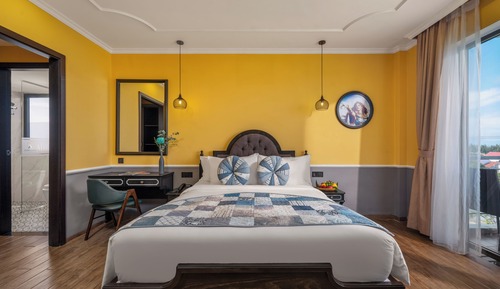 Deluxe Quadruple Room, Balcony, Beach View
