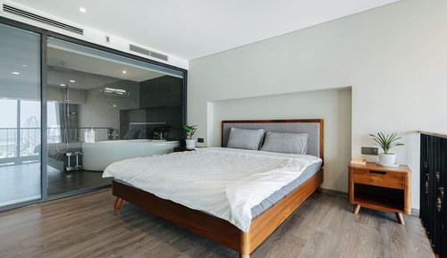 Deluxe Duplex, 1 Queen Bed, City View