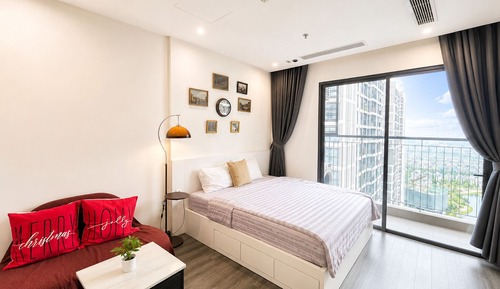 Business Studio Suite, 1 Queen Bed, City View