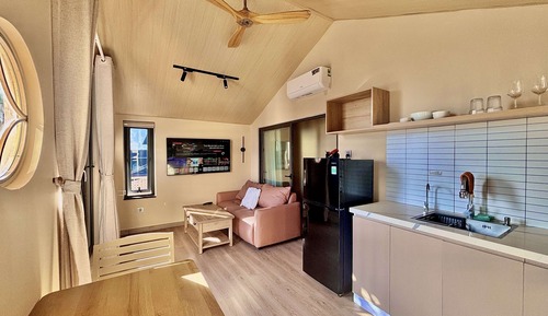 Luxury Penthouse, City View