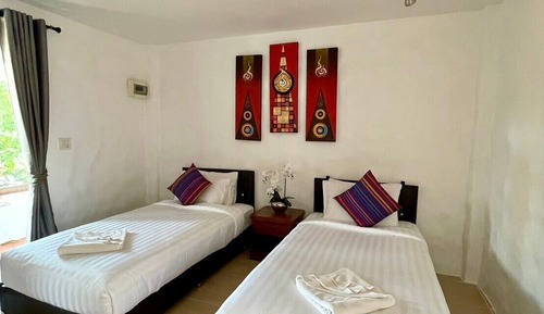 Basic Twin Room