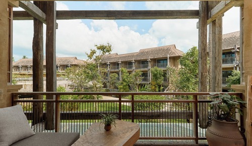 Premium Room, 1 King Bed, Garden View