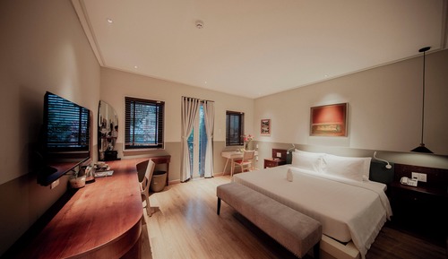 Executive Room
