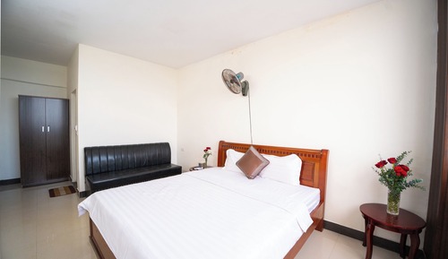Deluxe Room, 1 Queen Bed, Sea View