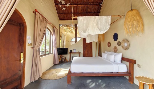 Deluxe Double Room, Balcony, Pool View