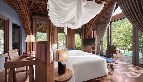 Mu Cang Chai Pool Suite King (Including 60 mins Spa treatment)
