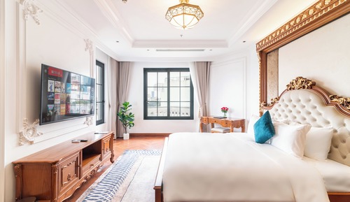 Royal Apartment
