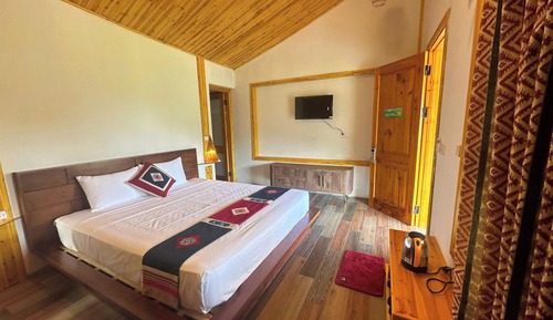 Deluxe Double Room, Garden View