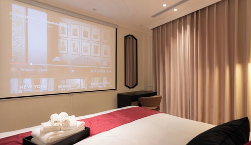 Luxury Suite, Balcony, City View