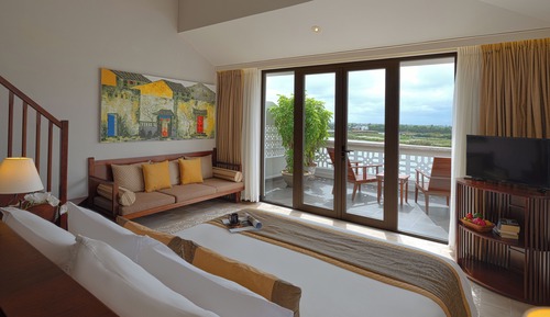 Family Duplex, River View