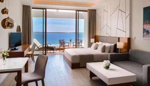 Studio with Sea View