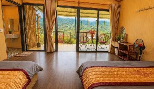 Triple Room with Mountain View