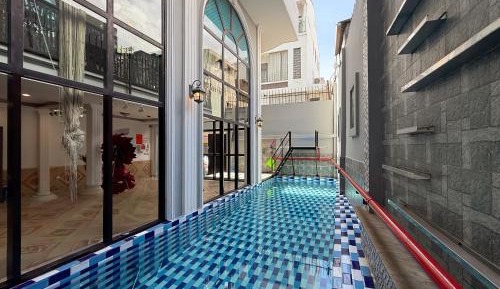 Double Room with Pool View