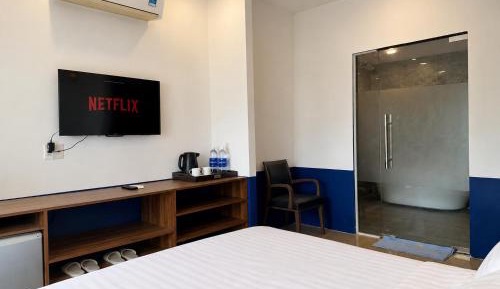 King Room with Pool View