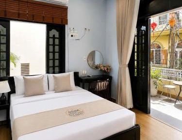 King Room with Balcony