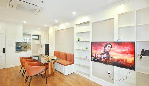 Deluxe Studio
