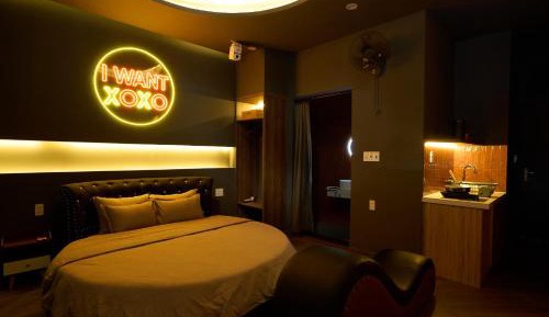 Room #1716346011