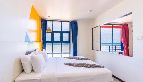 Double or Twin Room with Sea View