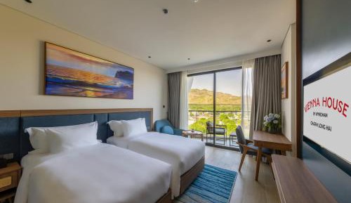Superior Single Room with Mountain View