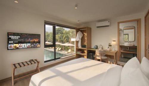 Deluxe Double Room with Shower