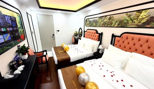 Deluxe Family Room