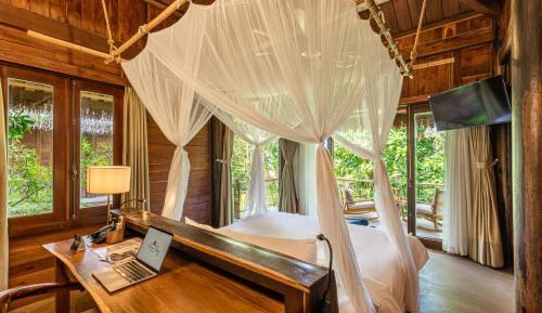 Premium Jungle Bungalow King