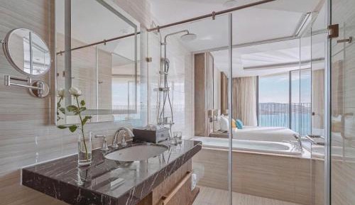 Junior Suite with Ocean View