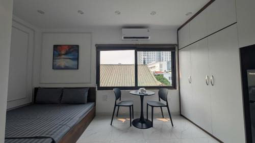 Apartment with City View