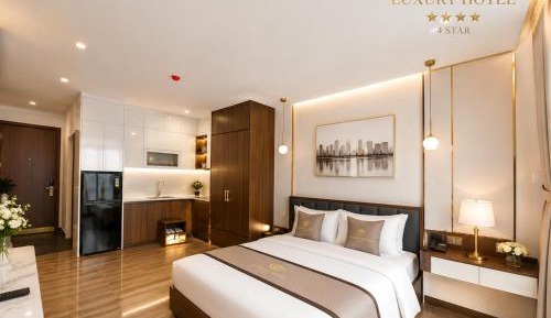 Junior Suite with Balcony