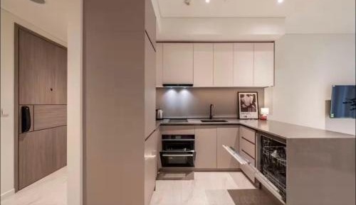 One-Bedroom Apartment with Balcony