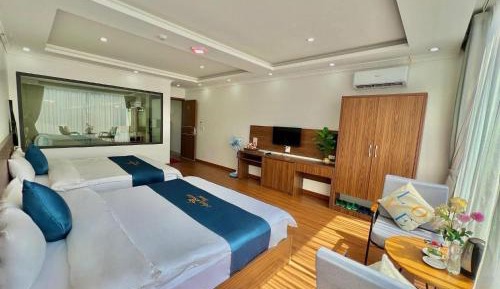 Quadruple Room with Balcony
