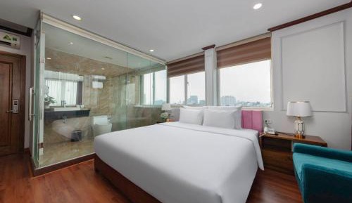 Suite with City View