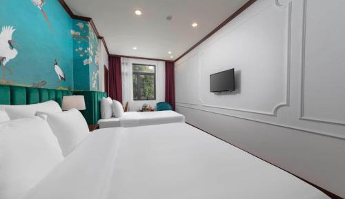 Triple Room with City View