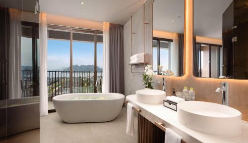 Executive Suite Sea View