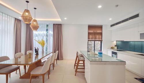 Deluxe Three-Bedroom Villa with pool