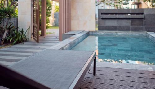 Superior One-Bedroom Villa with Pool