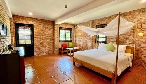 Grand Deluxe Double Room with Garden View