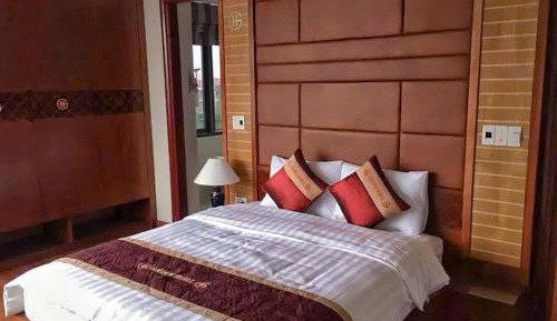 Junior Suite with City View