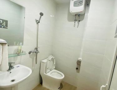 Twin Room with Shower