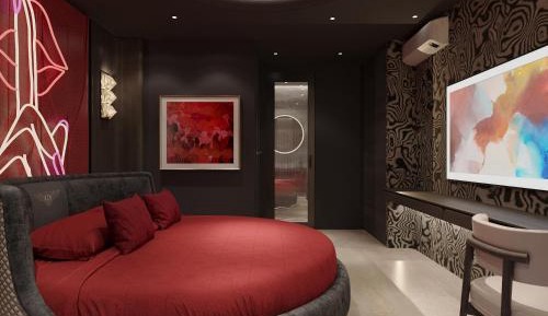 Deluxe King Studio