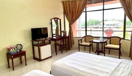 Deluxe Double or Twin Room with River View