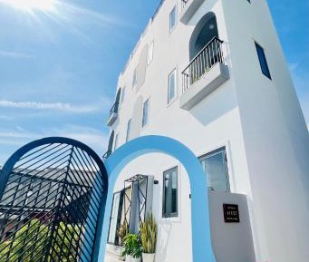 Deluxe Double Room with Balcony and Sea View
