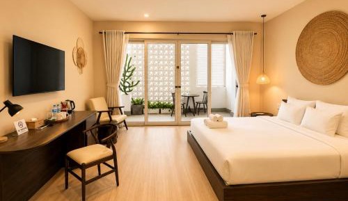 Deluxe Double Room with Balcony