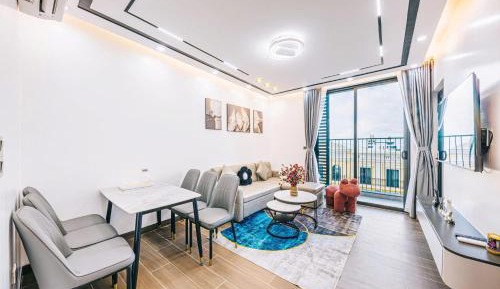 Two-Bedroom Apartment with Balcony