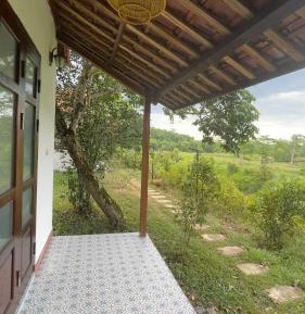 Bungalow - Water Front 