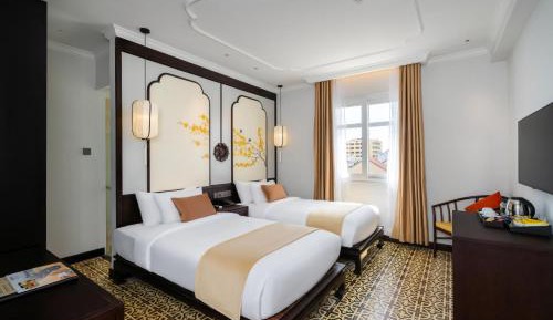 Deluxe Room with City View
